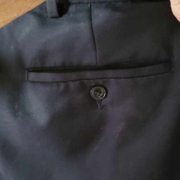 Roundtree & Yorke. Easy Care Trousers; Dark Blue; Cuffed Hemline; Pleated. Size - Picture 10 of 16